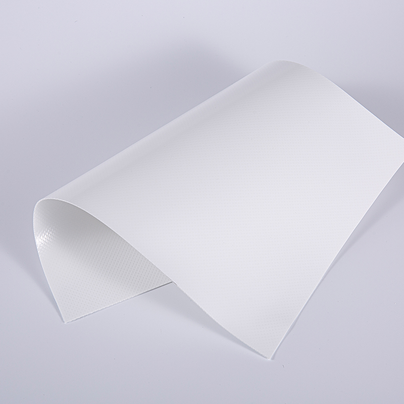 1050G PVDF نسيج غشاء الشد 1050G PVDF نسيج غشاء الشد