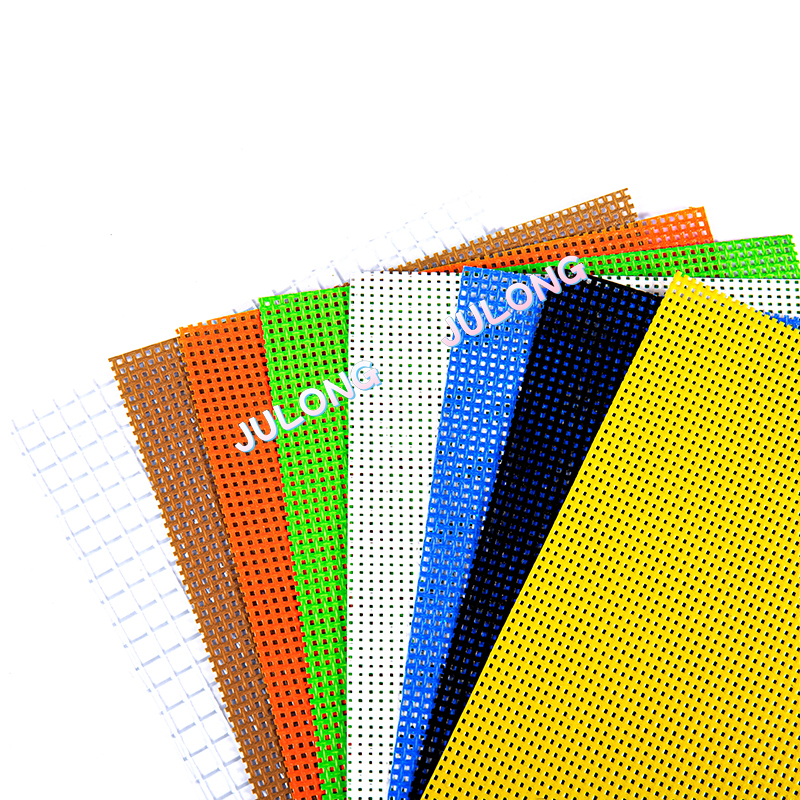 نسيج شبكي PVC 400 جرام لتزيين الجدران الخارجية للمباني